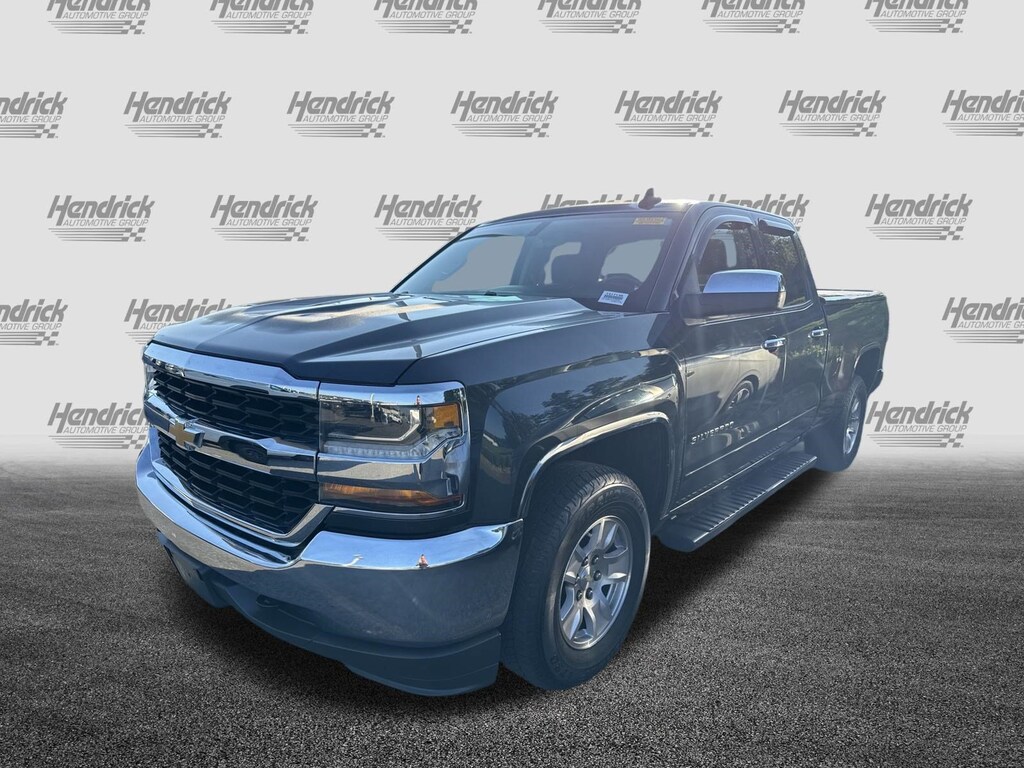 Used 2018 Chevrolet Silverado 1500 LT w/1LT Truck Double Cab