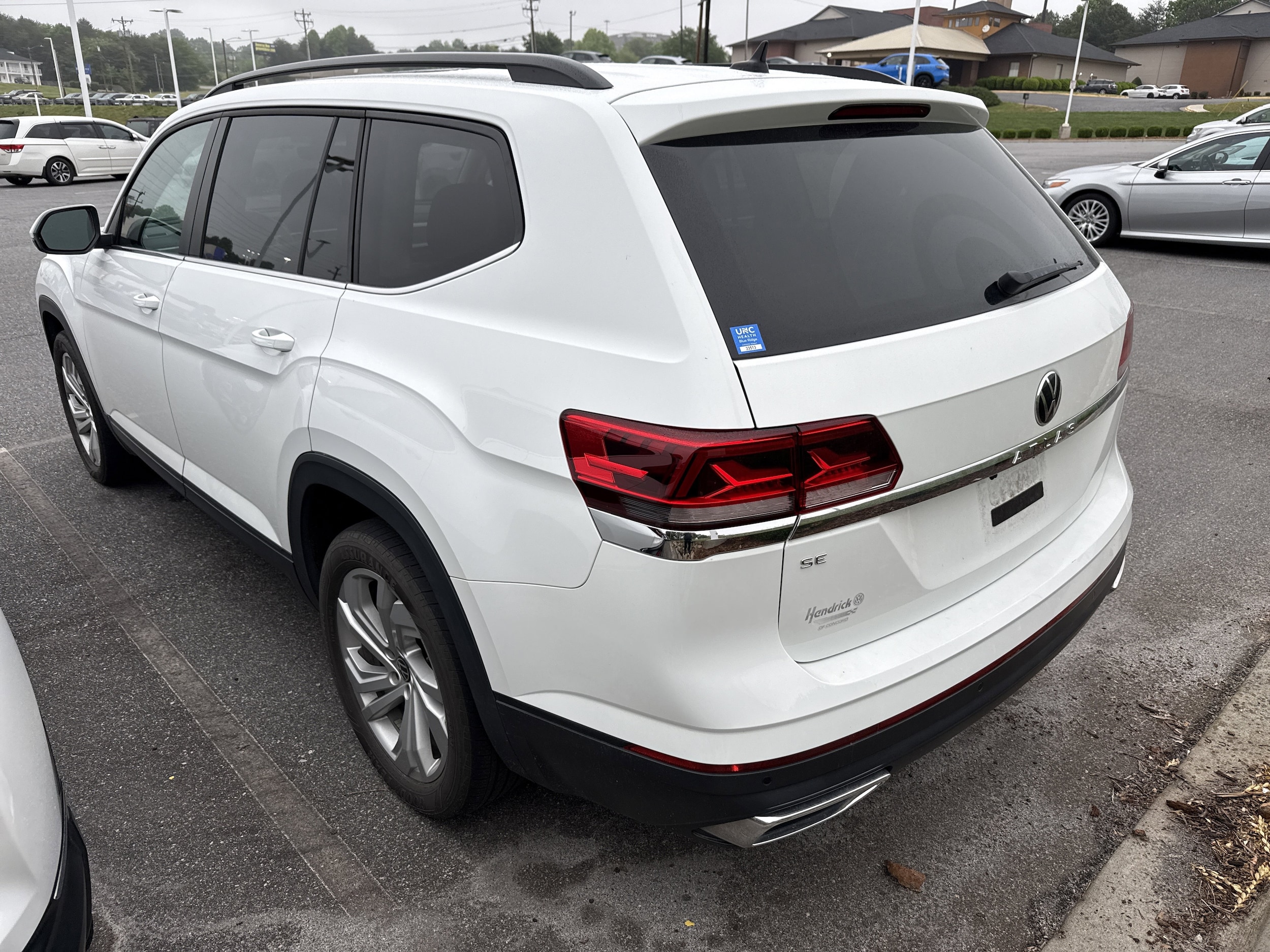2022 Volkswagen Atlas 2.0T SE w/Technology photo 6