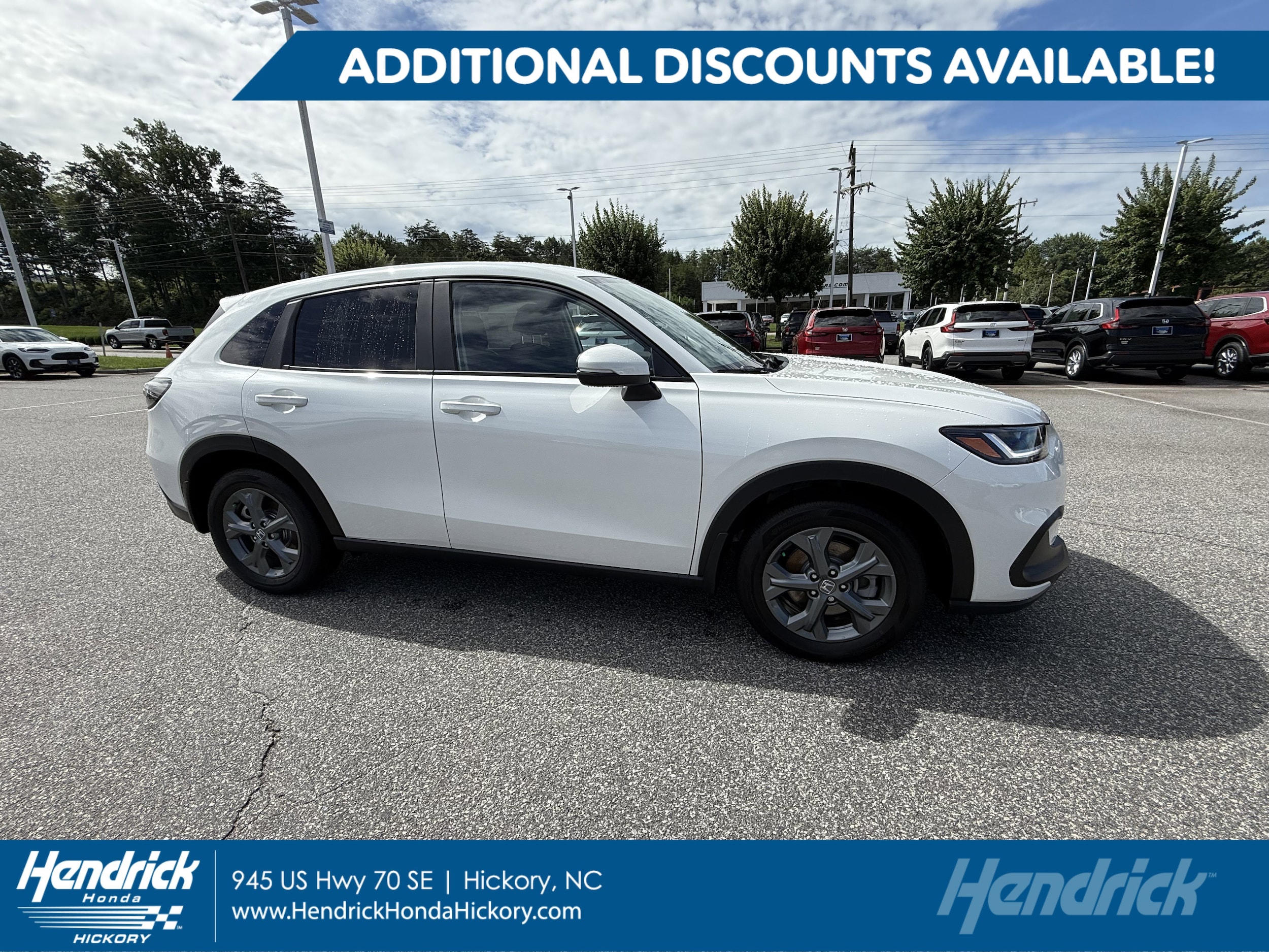 2026 Honda HR-V LX's photo