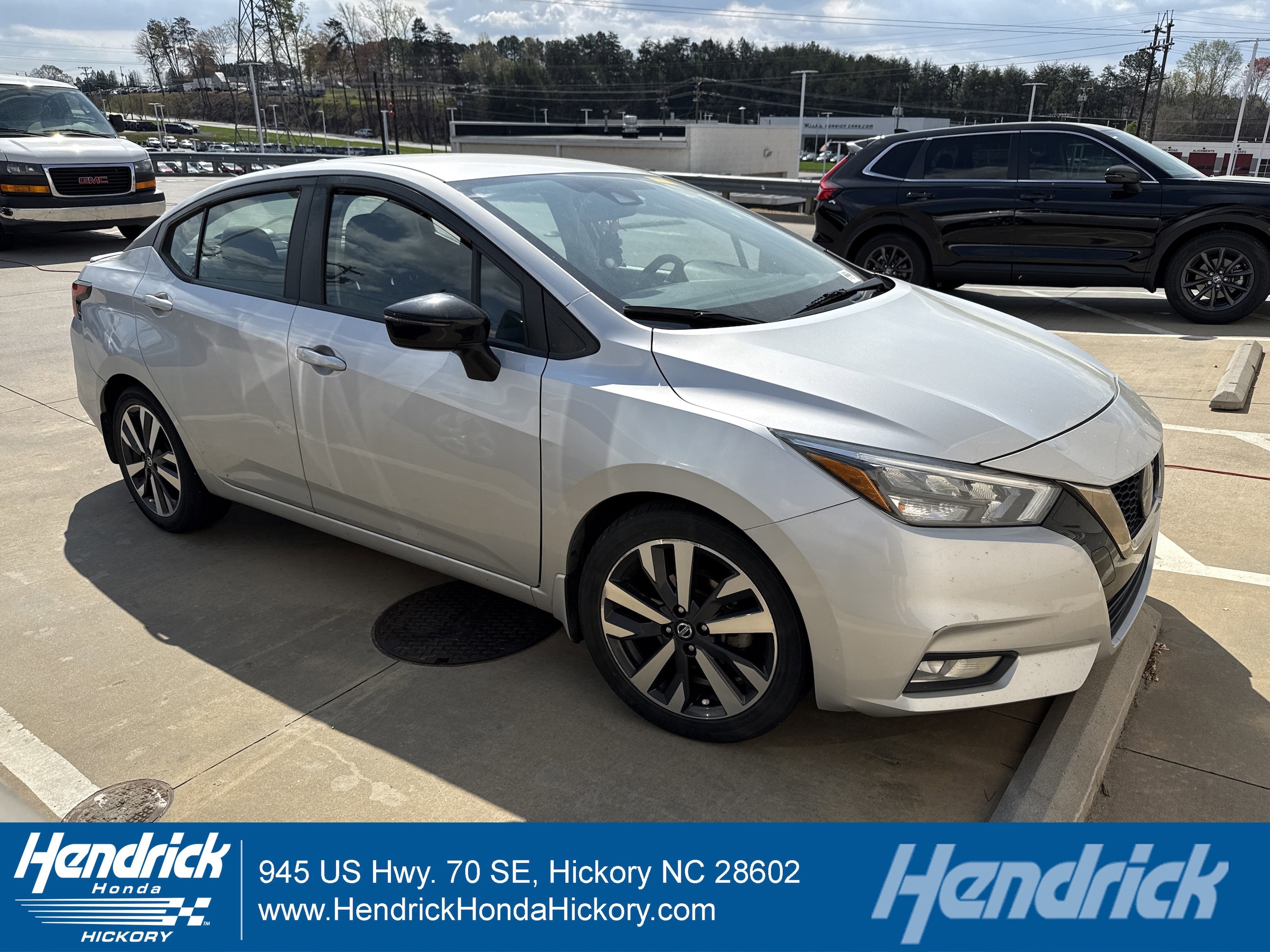 2020 Nissan Versa Sedan SR