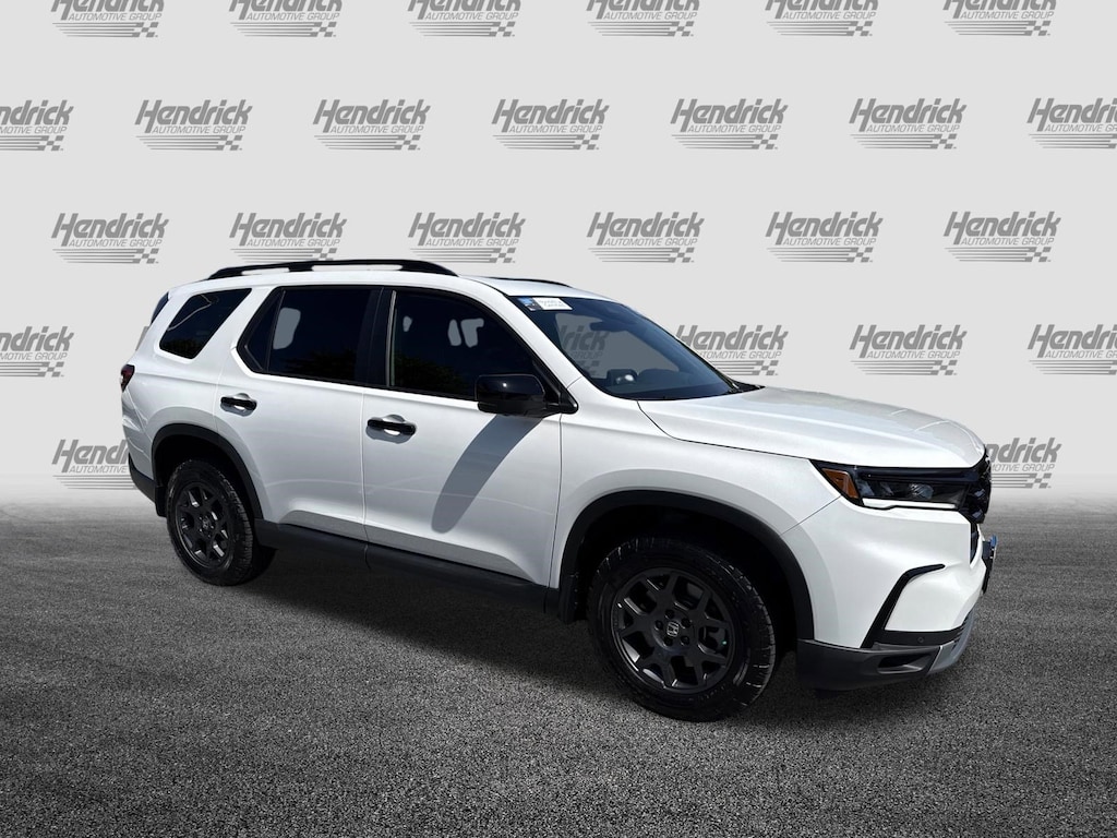 Certified 2025 Honda Pilot TrailSport SUV
