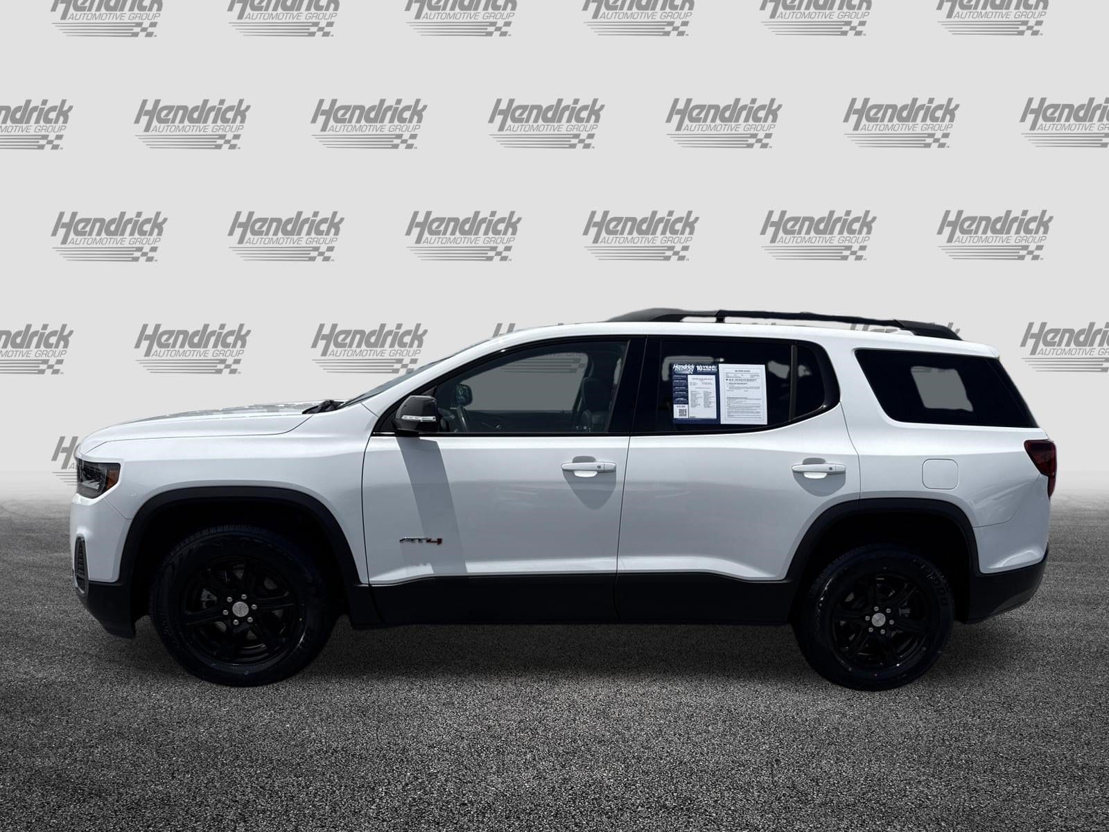 2023 GMC Acadia AT4