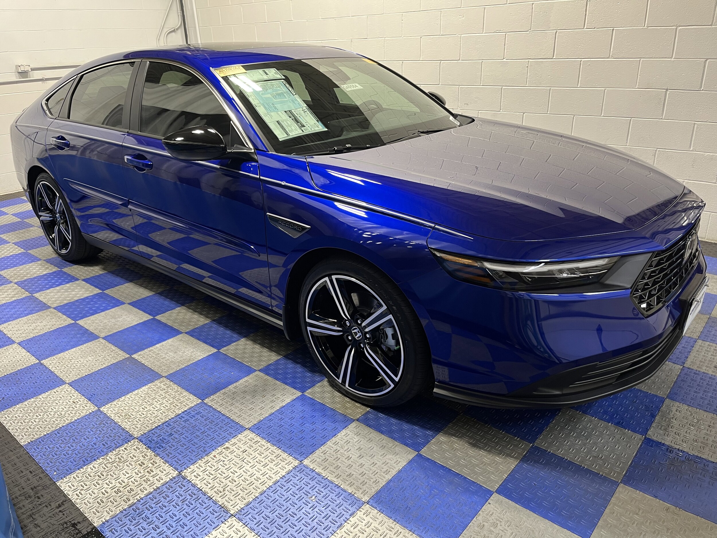 2025 Honda Accord Hybrid Sport photo 2