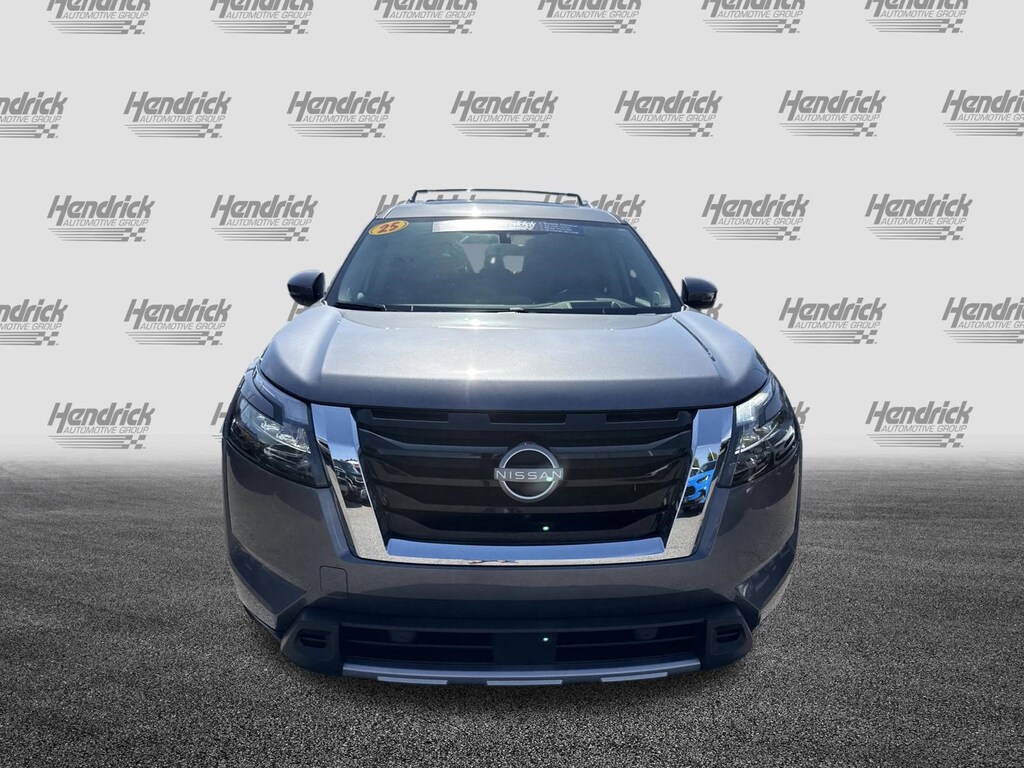 Used 2025 Nissan Pathfinder Platinum SUV