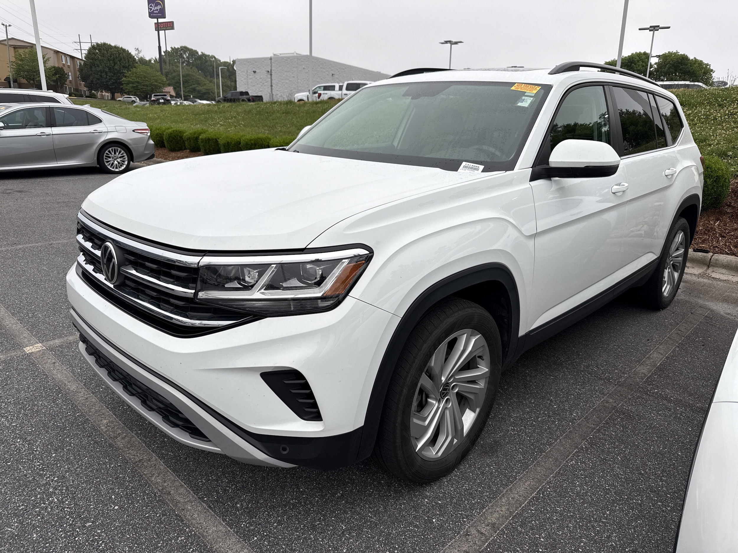 2022 Volkswagen Atlas 2.0T SE w/Technology photo 4