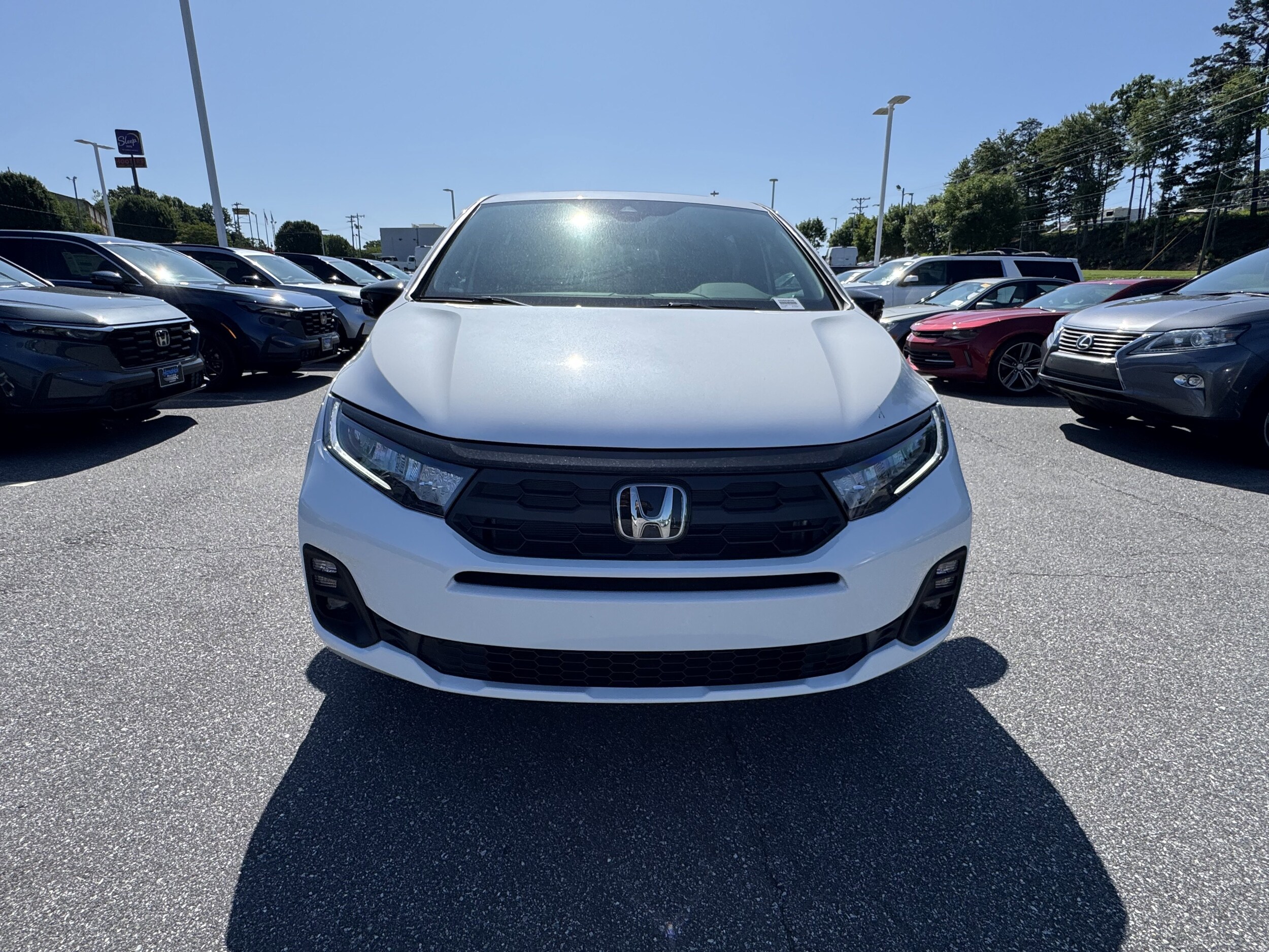 2026 Honda Odyssey photo 3