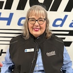 Staff member Suzanne Harrington from ID_1a60cb1f3b0d