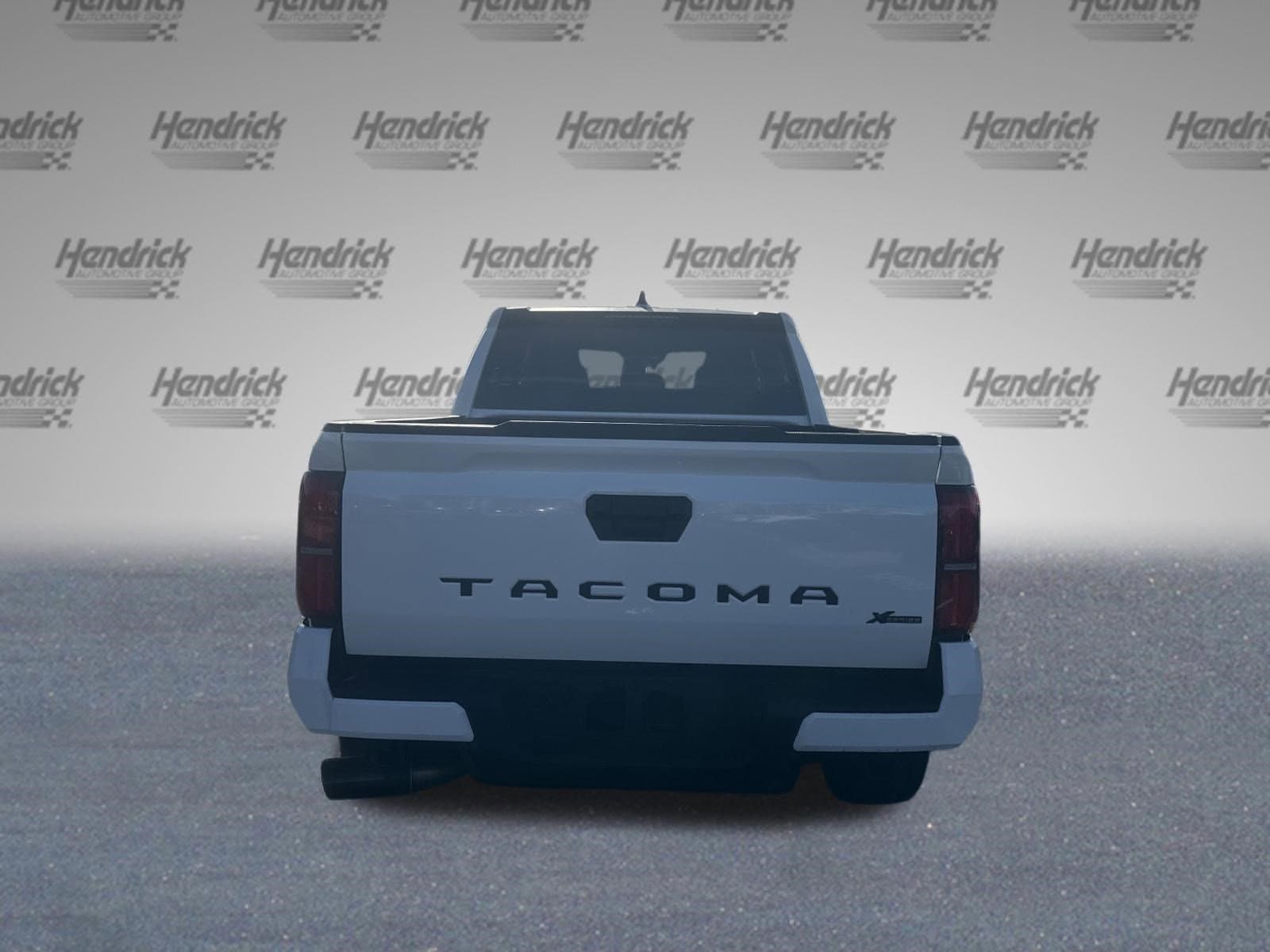 2025 Toyota Tacoma SR5 photo 5