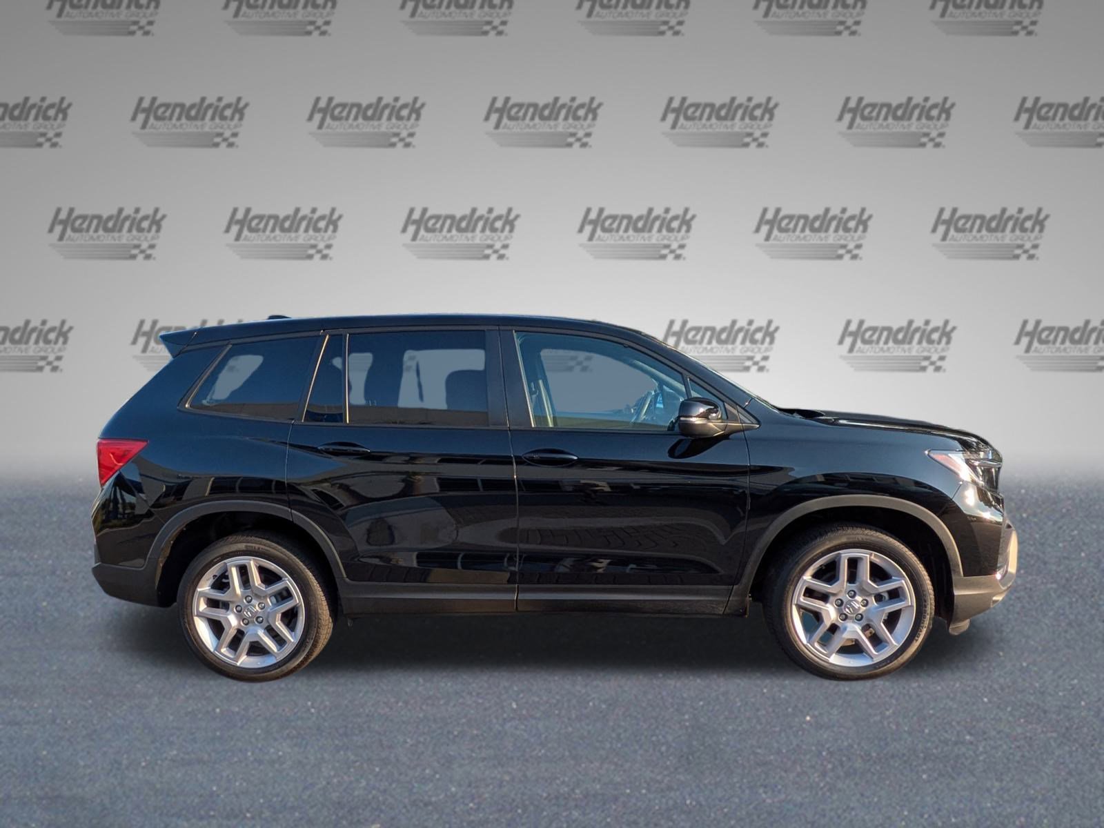 2025 Honda Passport EX-L photo 2