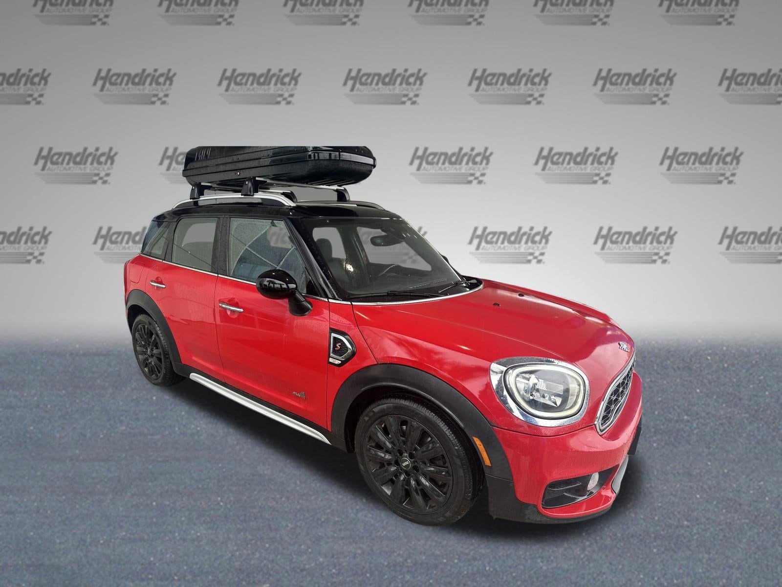 2019 MINI Countryman Cooper S photo 2
