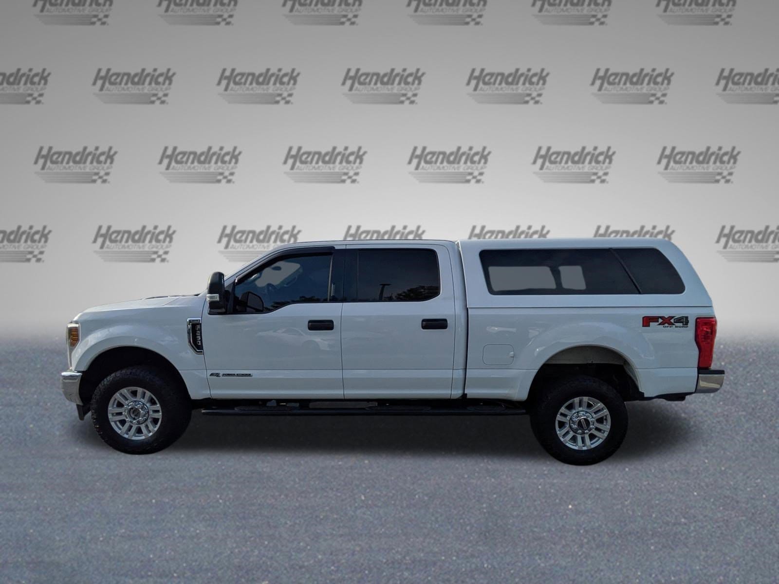 2019 Ford Super Duty F-250 SRW XLT photo 3