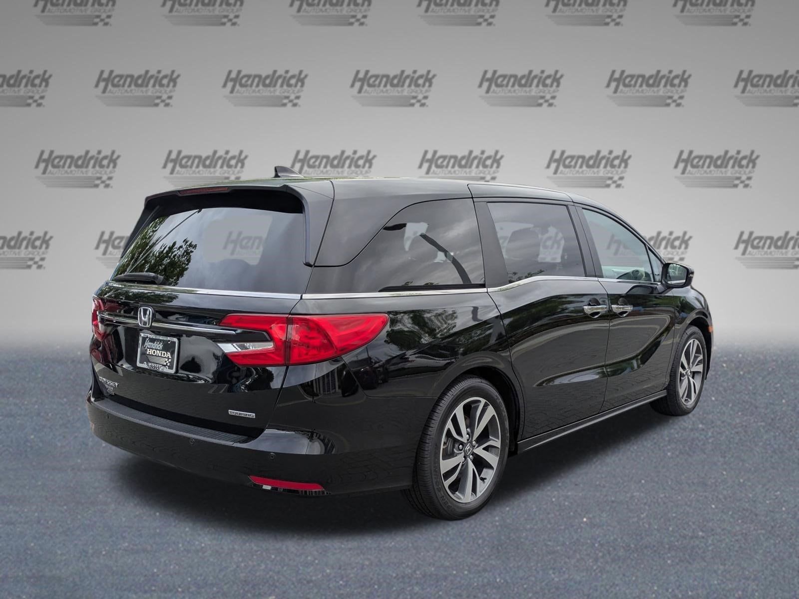 2024 Honda Odyssey Touring photo 4