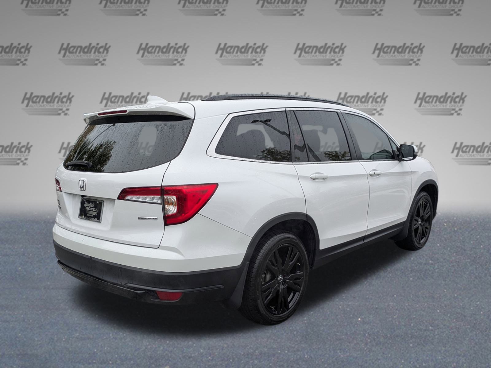 2022 Honda Pilot Special Edition photo 3