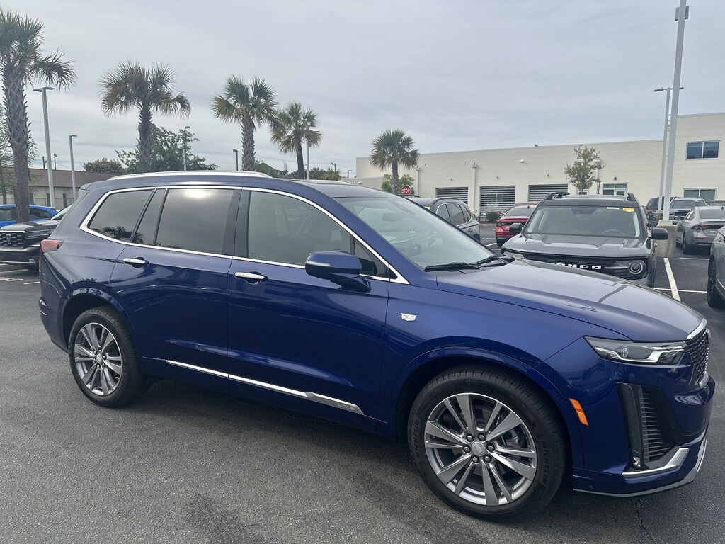 Used 2024 CADILLAC XT6 FWD Premium Luxury SUV