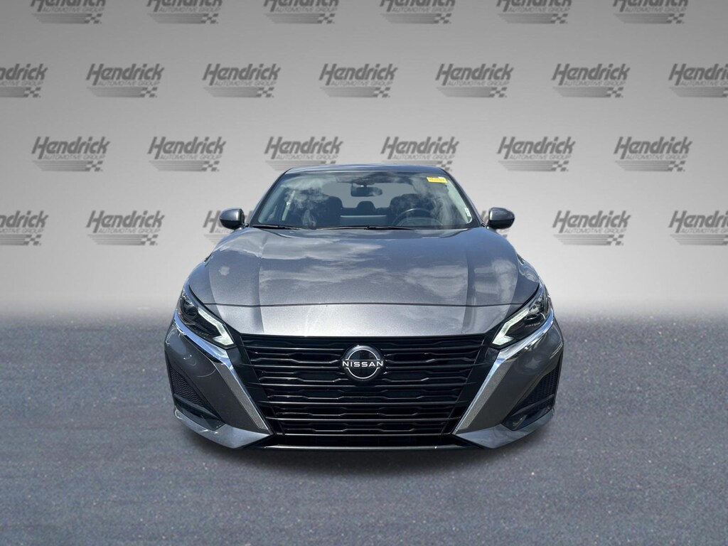 Used 2024 Nissan Altima 2.5 SV Sedan