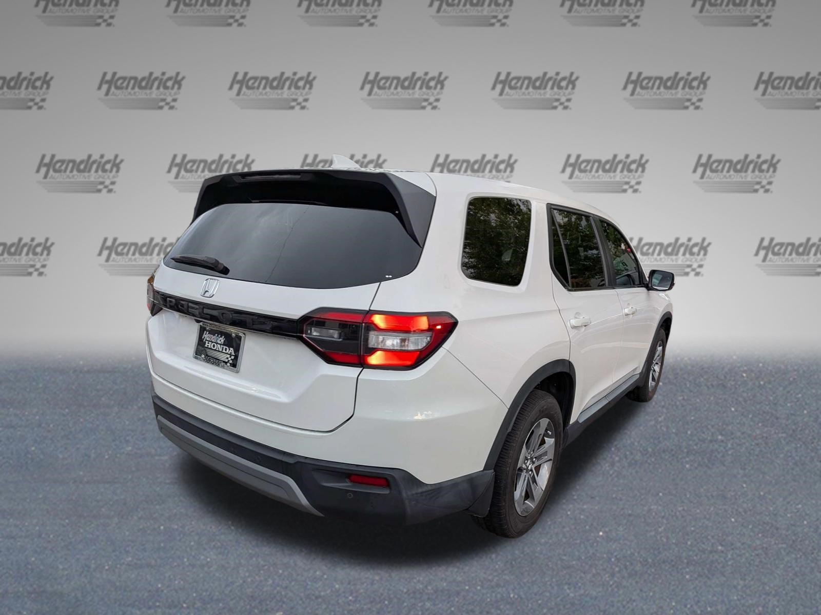 Certified 2024 Honda Pilot EX-L 8 Passenger SUV