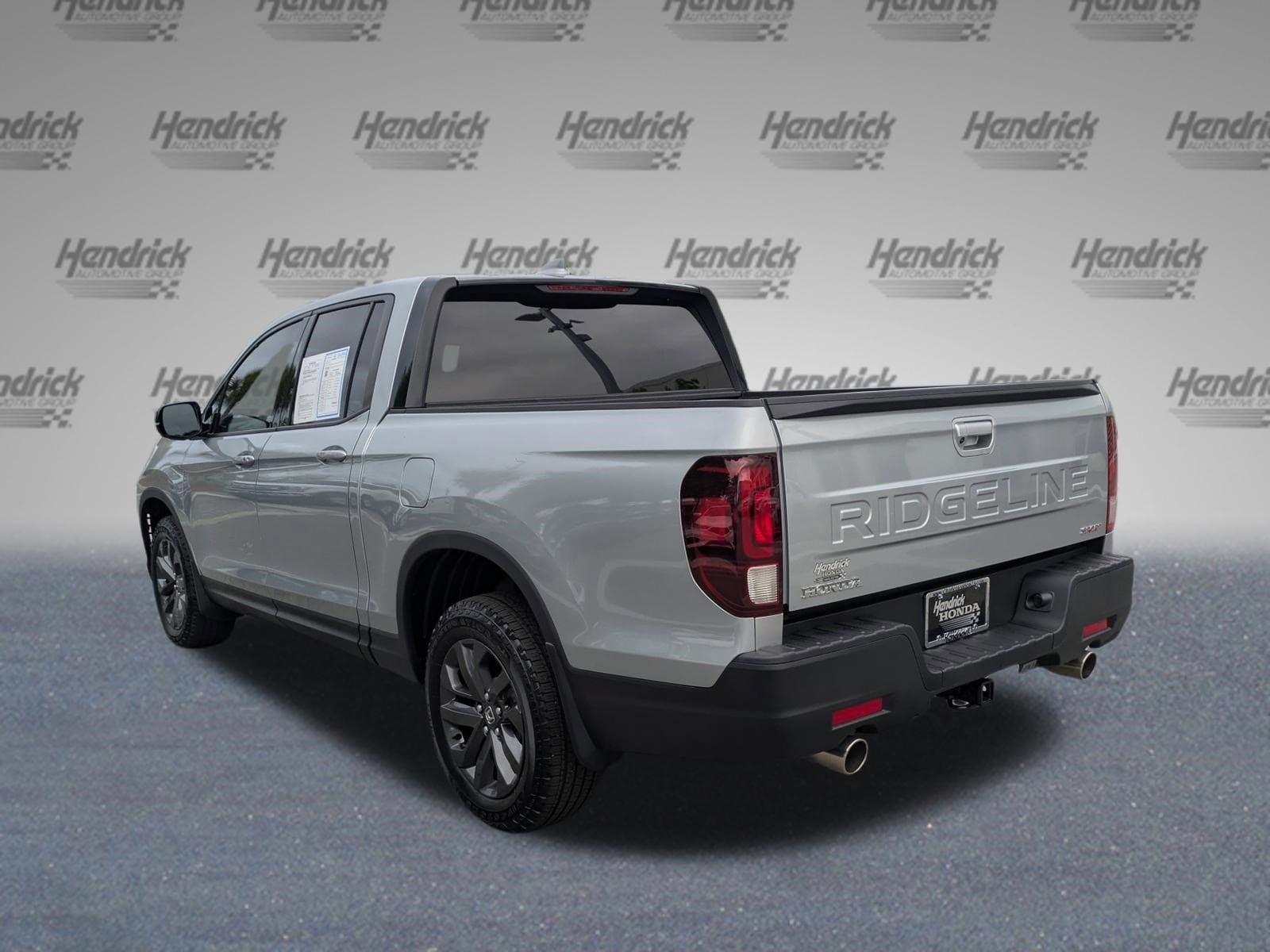 2025 Honda Ridgeline Sport photo 3