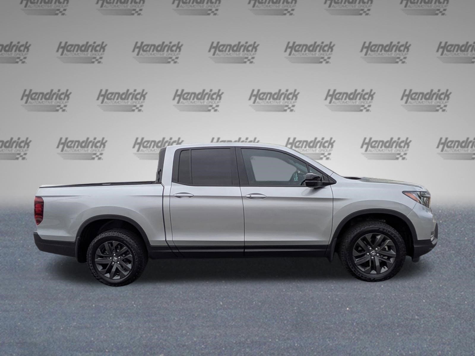 2025 Honda Ridgeline Sport photo 4