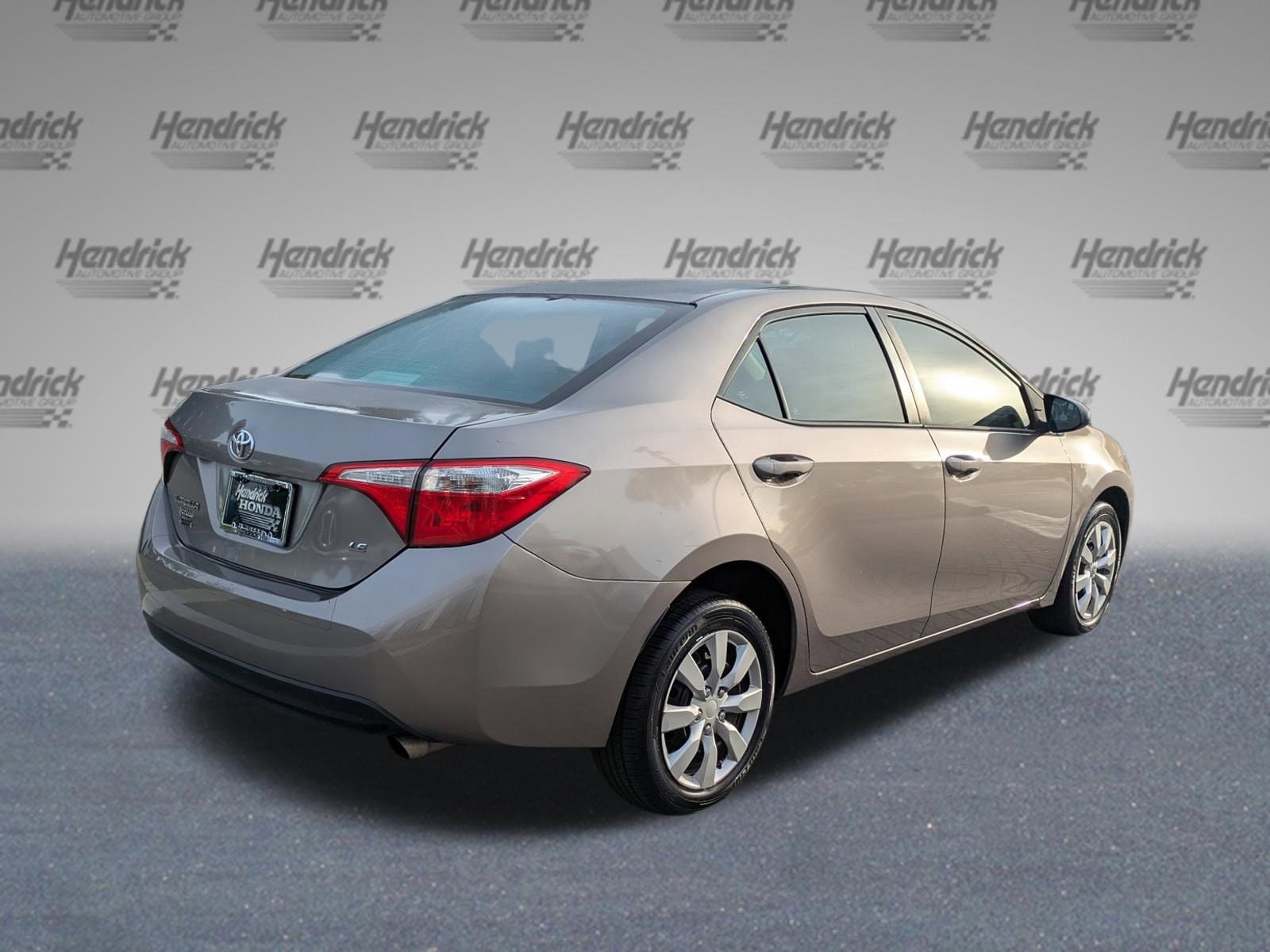 2014 Toyota Corolla LE photo 4