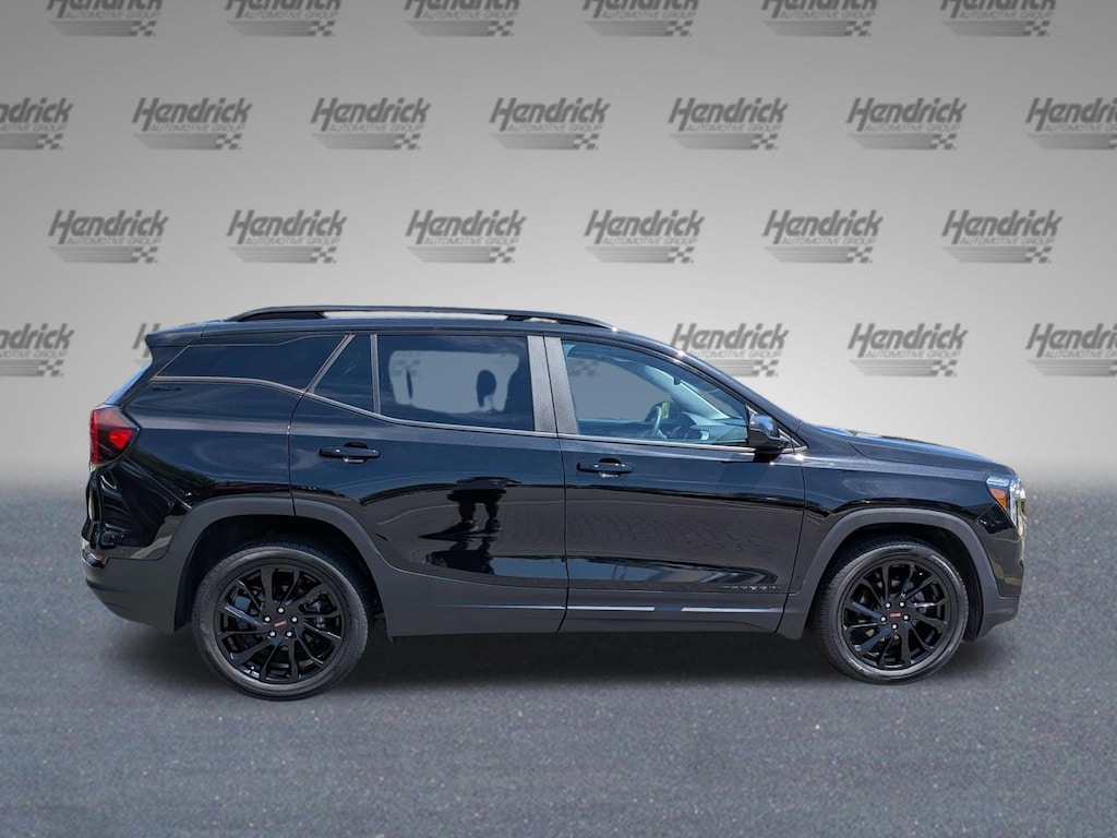 Used 2023 GMC Terrain SLE SUV