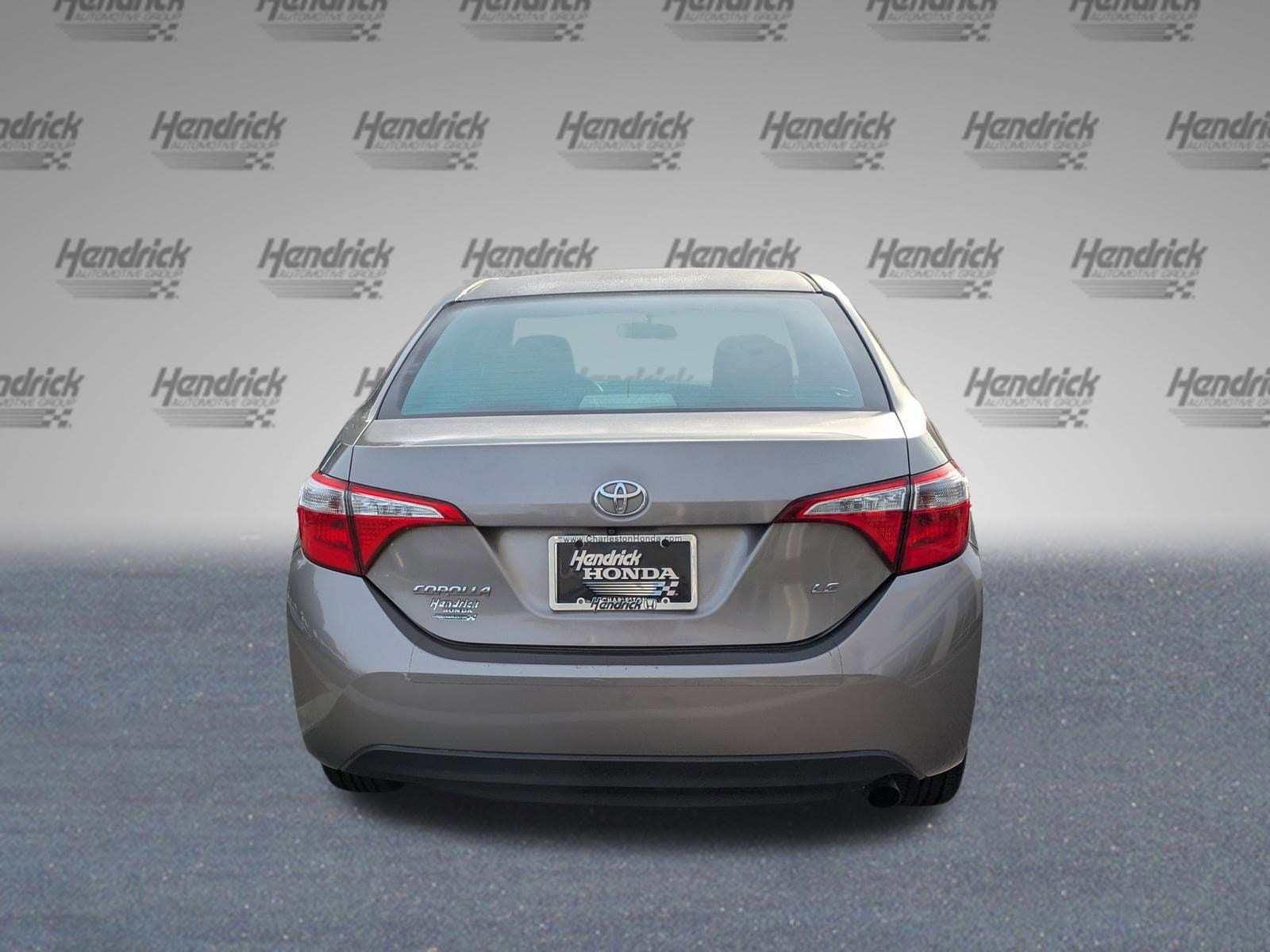 2014 Toyota Corolla LE photo 5