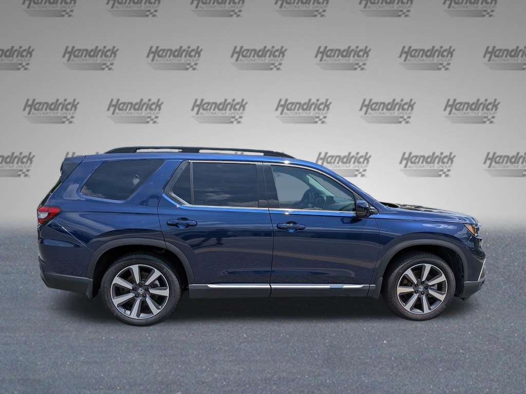 Used 2025 Honda Pilot Touring SUV