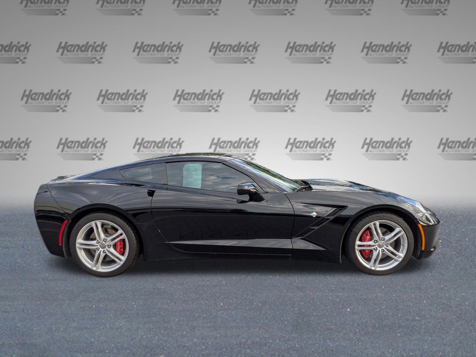 2016 Chevrolet Corvette 1LT photo 3