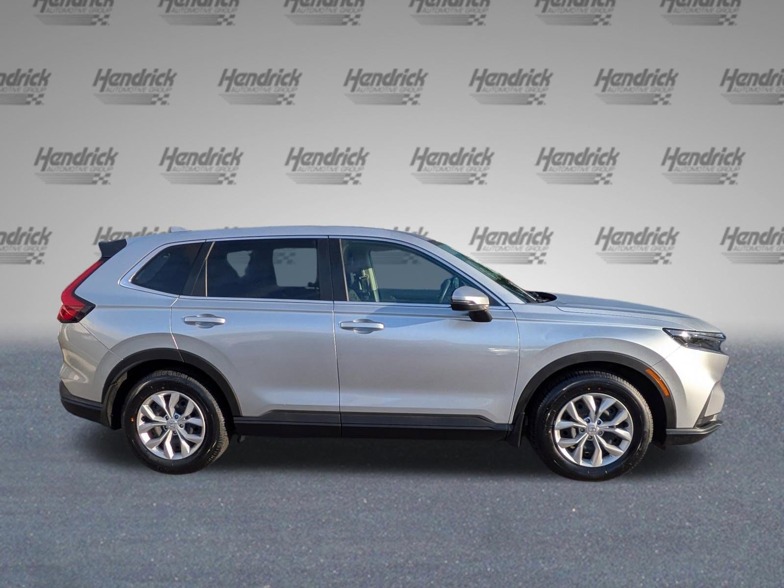 2025 Honda CR-V LX photo 2