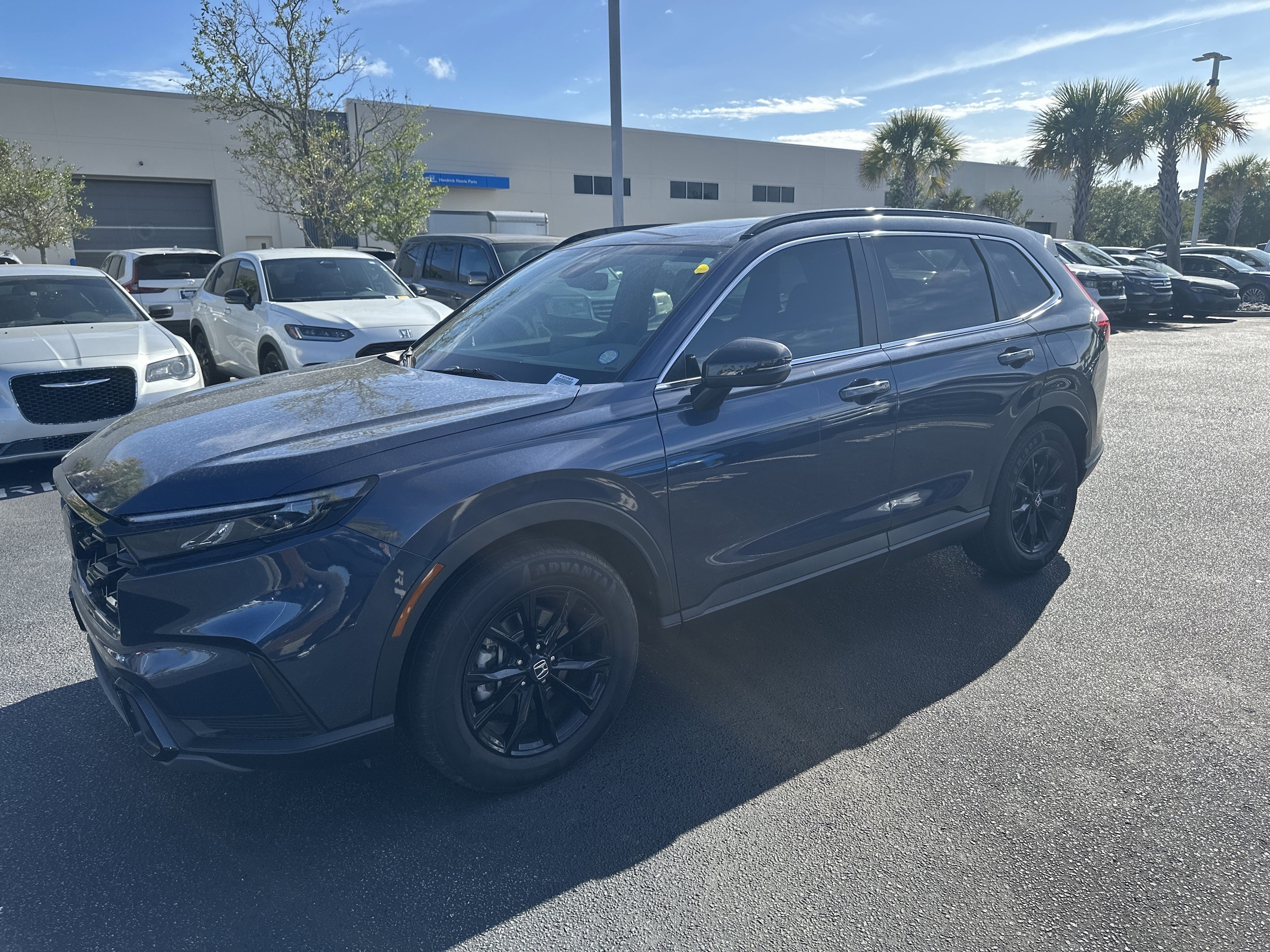 2025 Honda CR-V Hybrid Sport photo 3