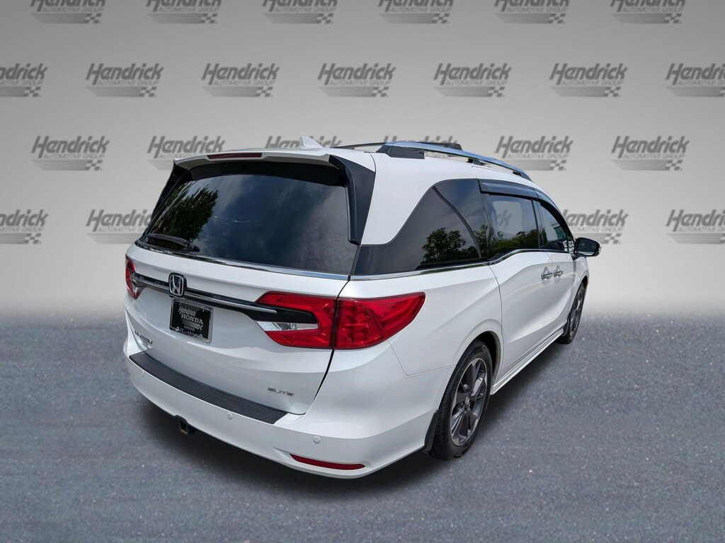 Certified 2023 Honda Odyssey Elite Minivan