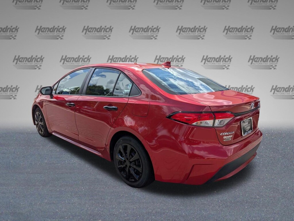 Used 2021 Toyota Corolla LE Sedan