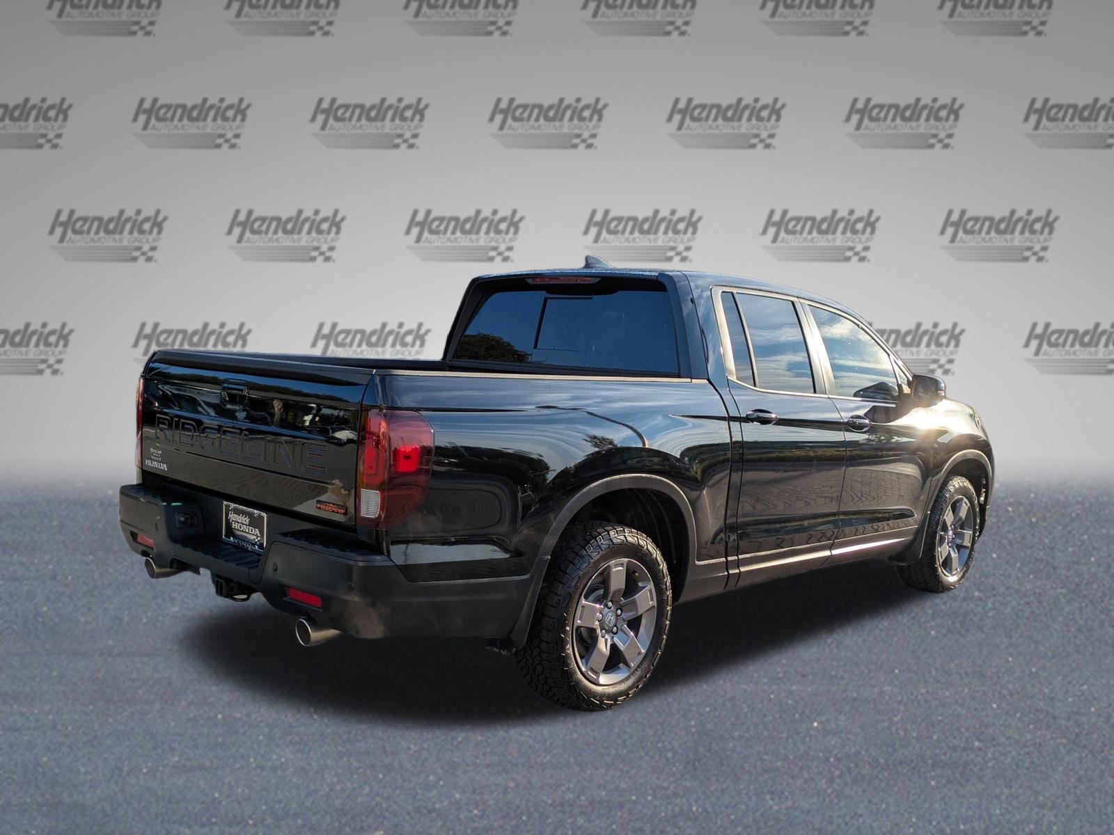 2025 Honda Ridgeline TrailSport photo 3