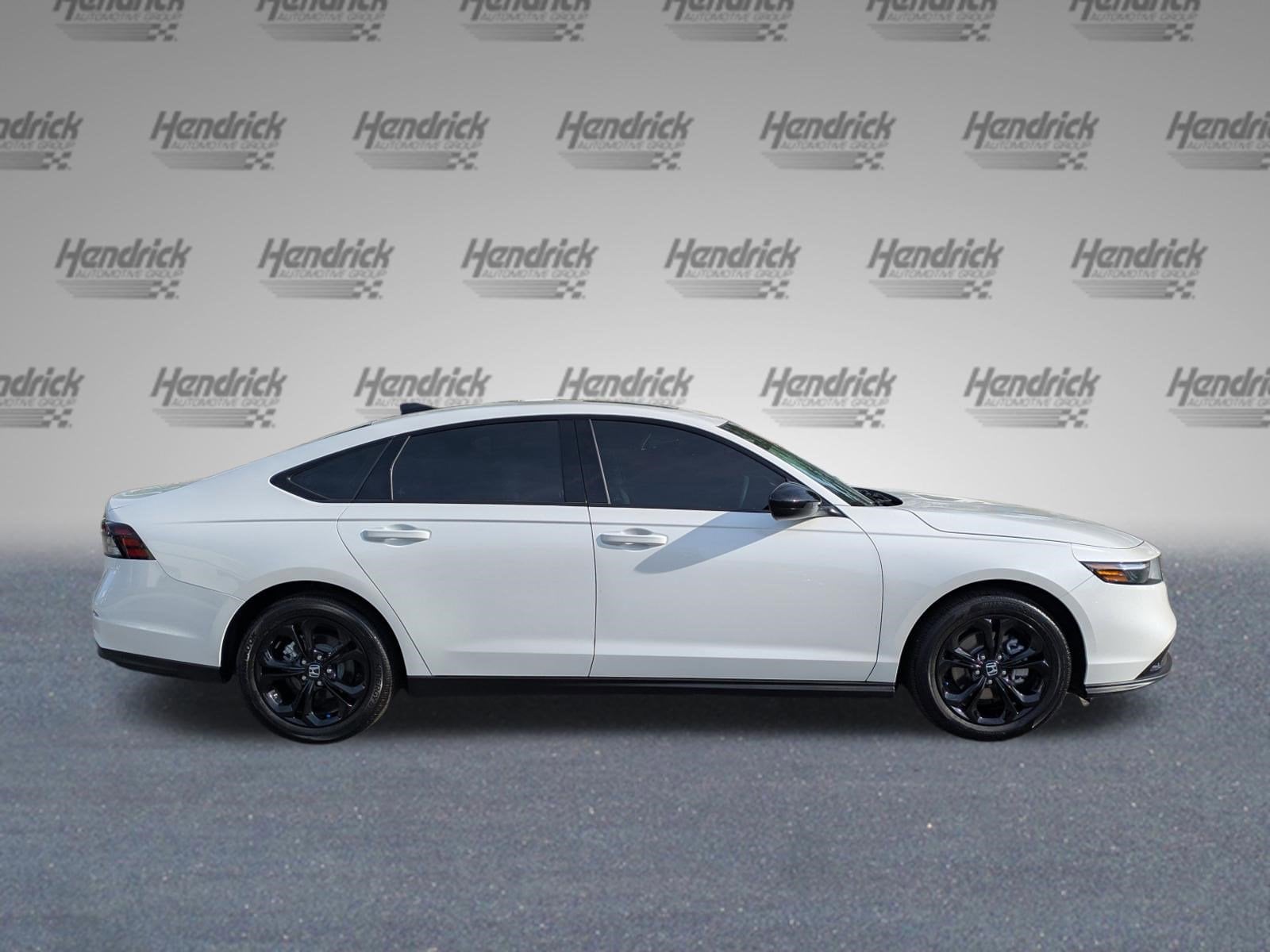 2025 Honda Accord SE photo 2