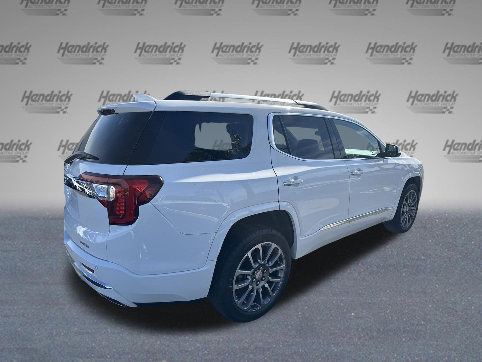 2023 GMC Acadia Denali photo 6