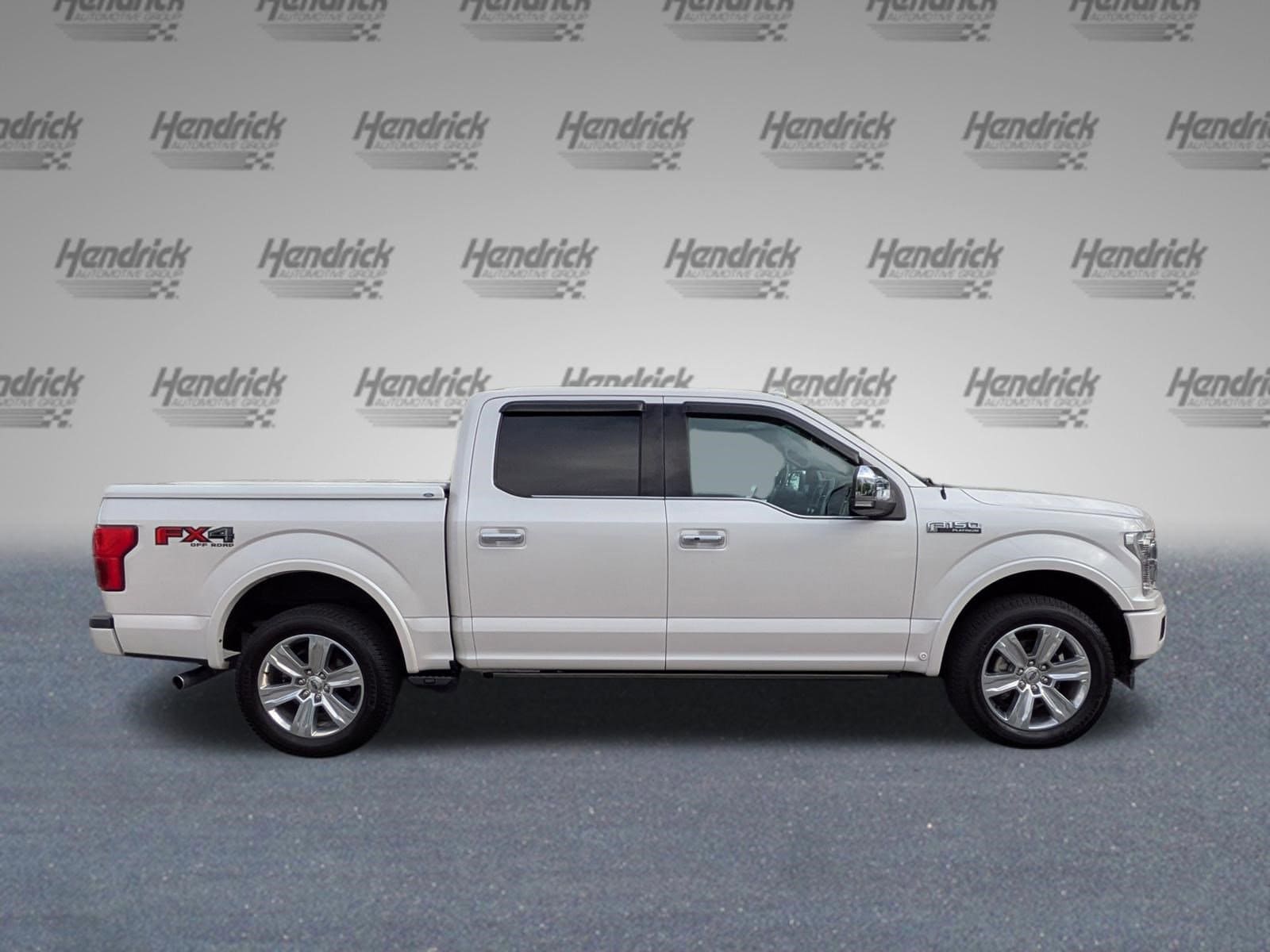 2018 Ford F-150 Platinum photo 2