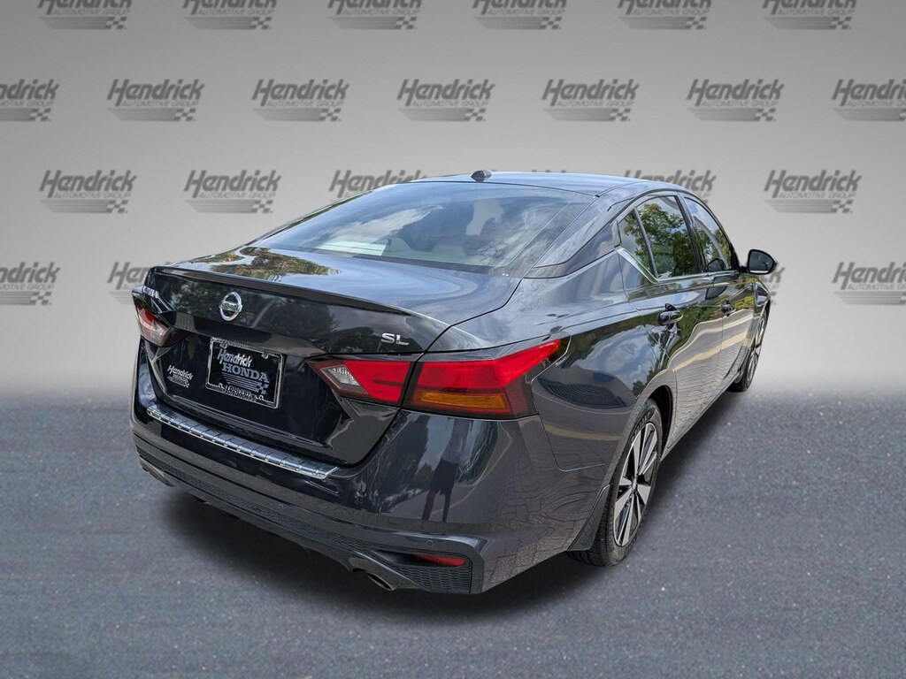 Used 2022 Nissan Altima 2.5 SL Sedan