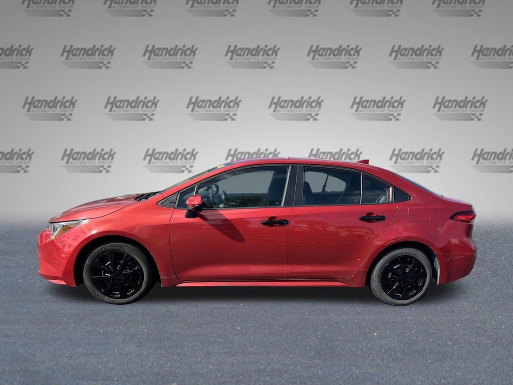 Used 2021 Toyota Corolla LE Sedan