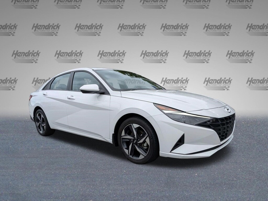 Used 2023 Hyundai Elantra SEL Sedan