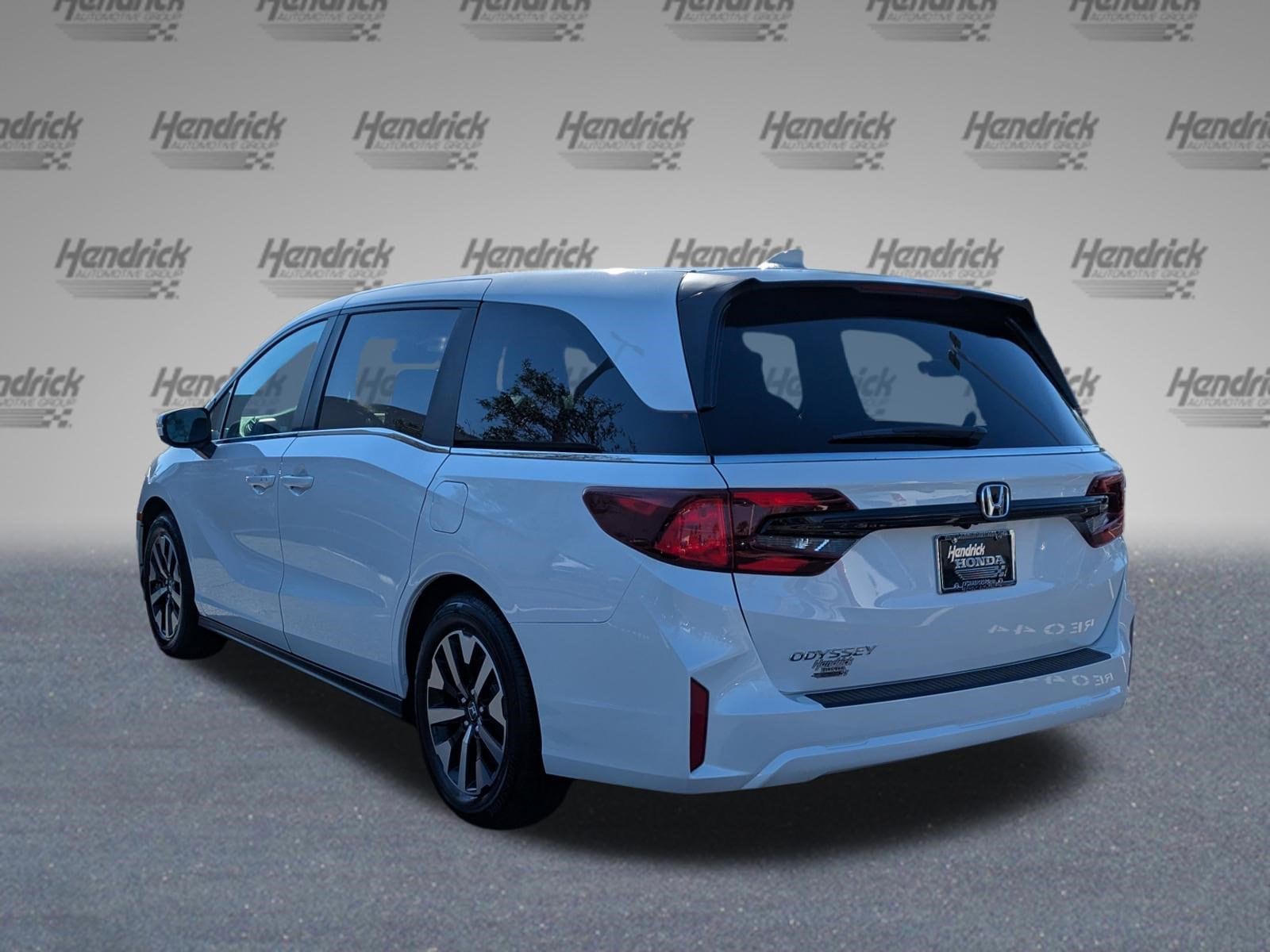 2026 Honda Odyssey EX-L photo 6