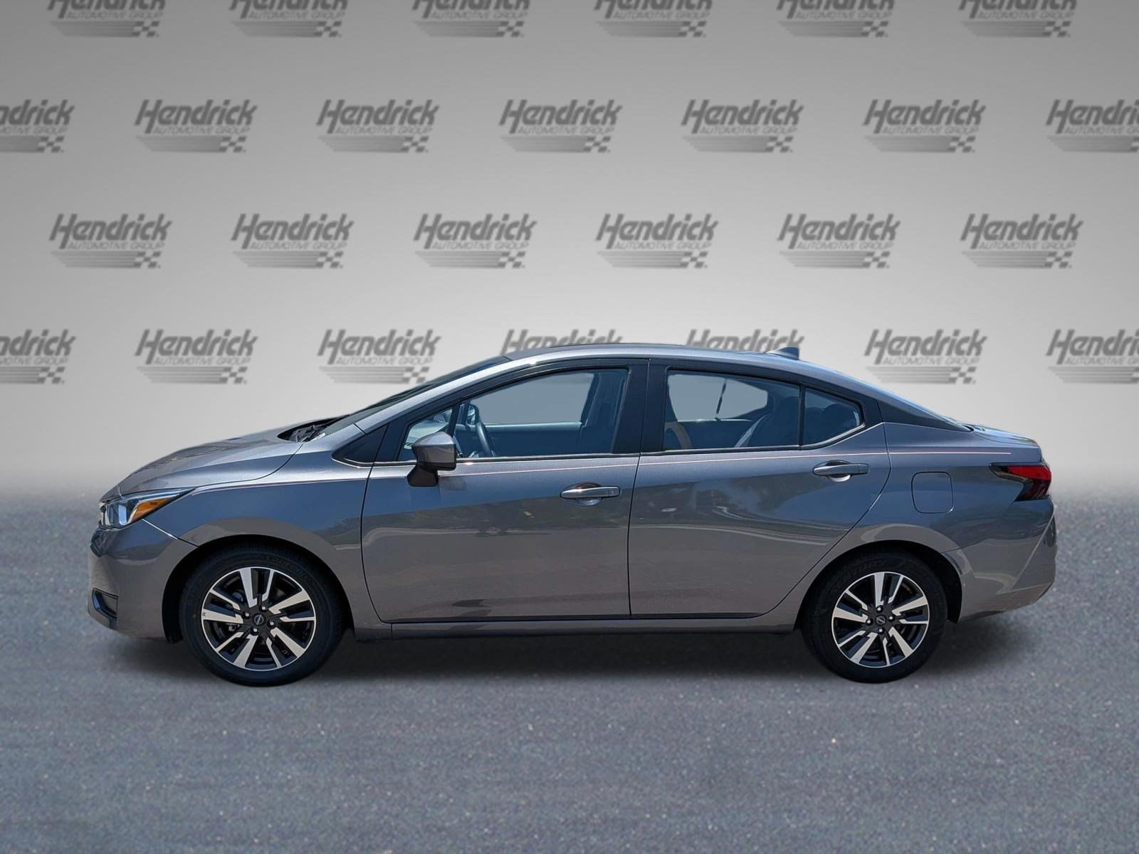 Nissan Versa SV