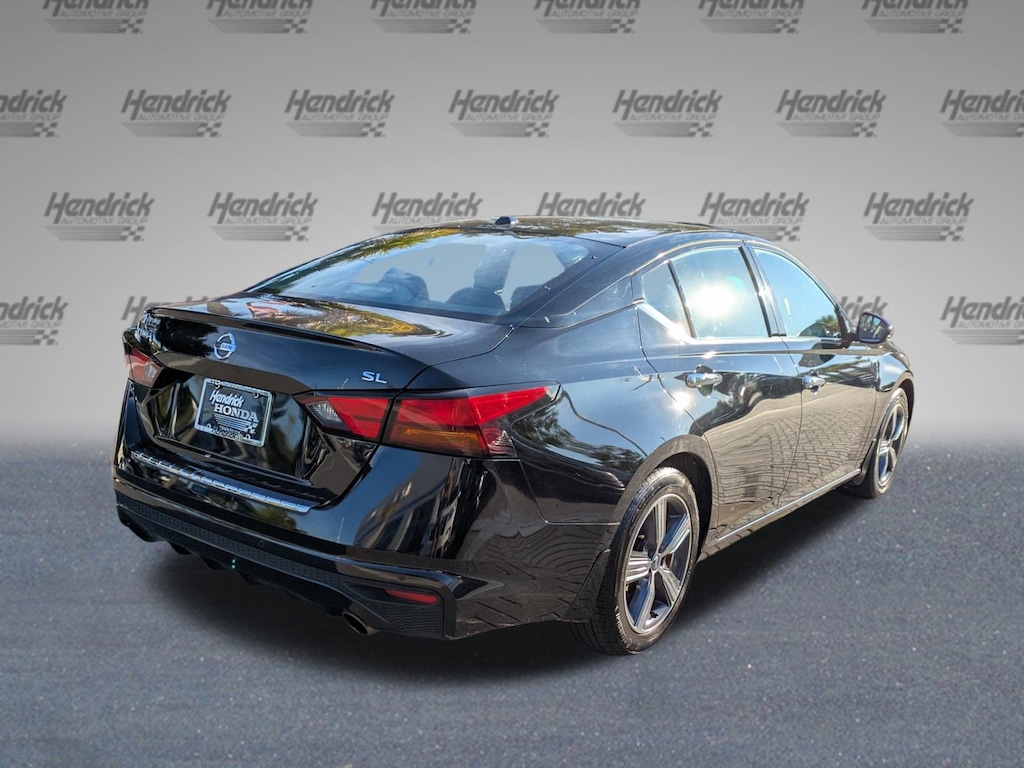 Used 2022 Nissan Altima 2.5 SL Sedan