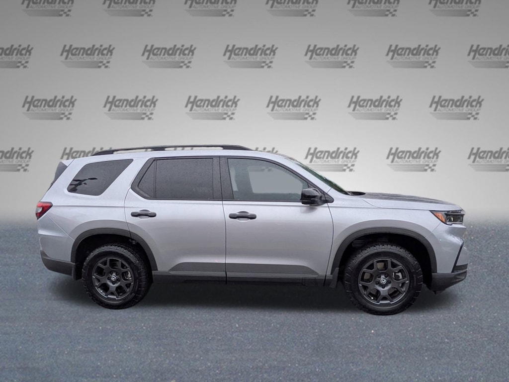 Certified 2025 Honda Pilot TrailSport SUV