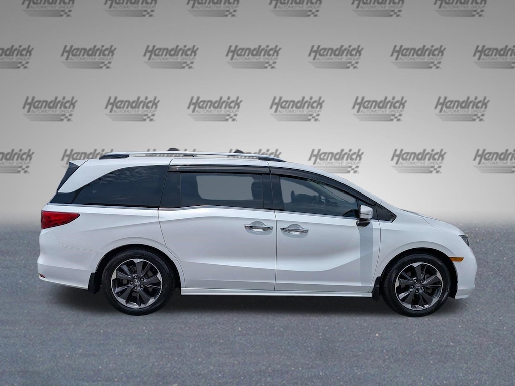 Certified 2023 Honda Odyssey Elite Minivan
