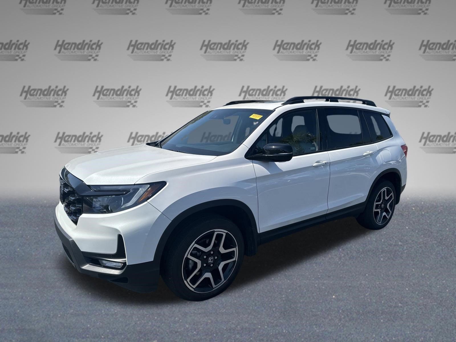 2023 Honda Passport Elite photo 5