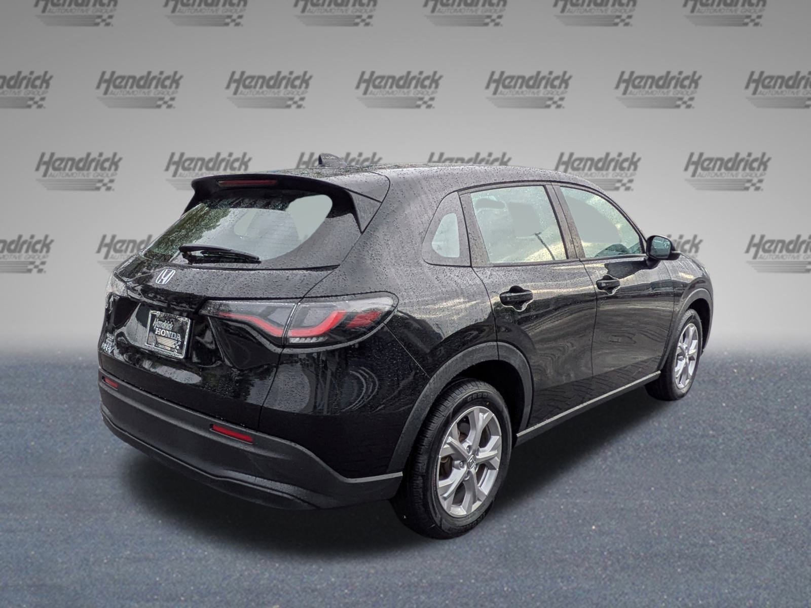 2023 Honda HR-V LX photo 2