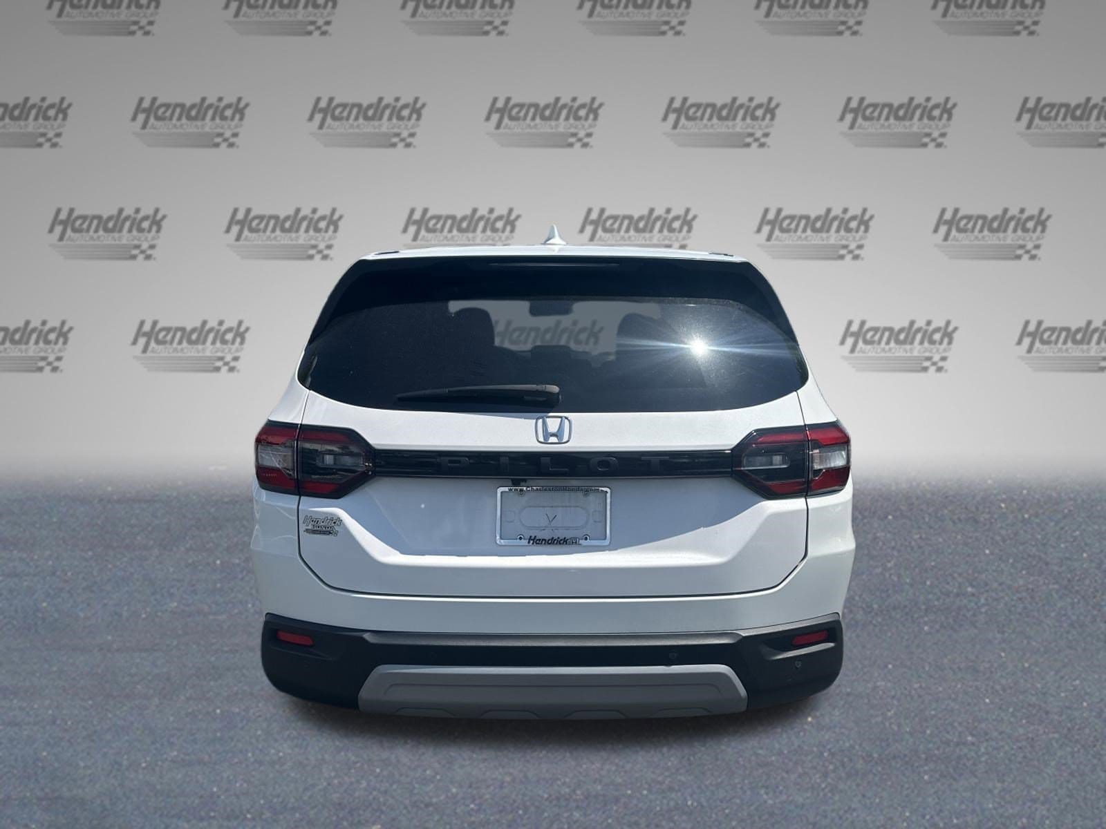 2025 Honda Pilot EX-L photo 6