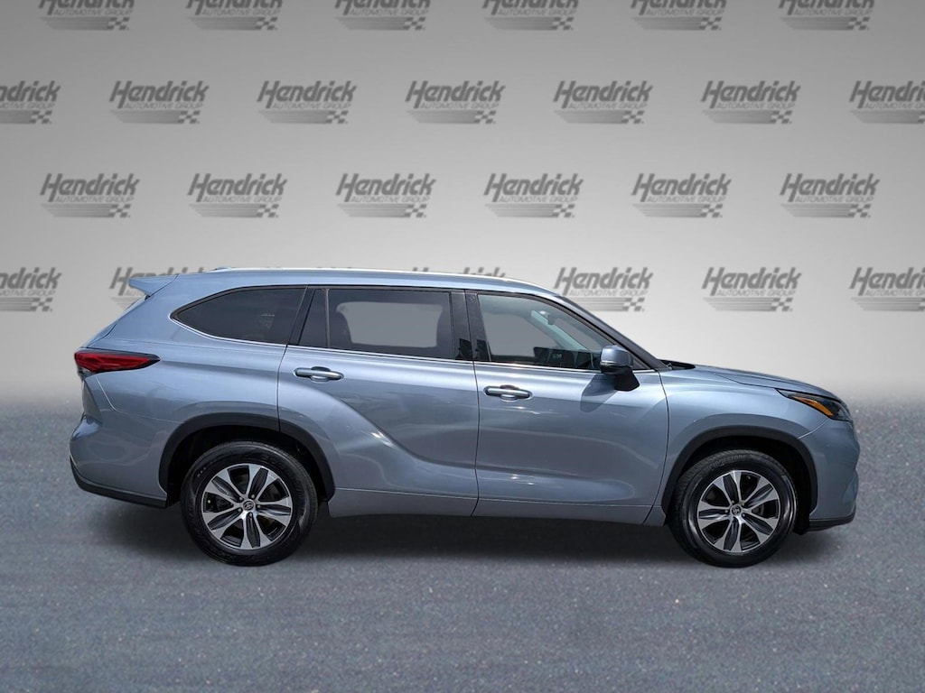 Used 2022 Toyota Highlander XLE SUV