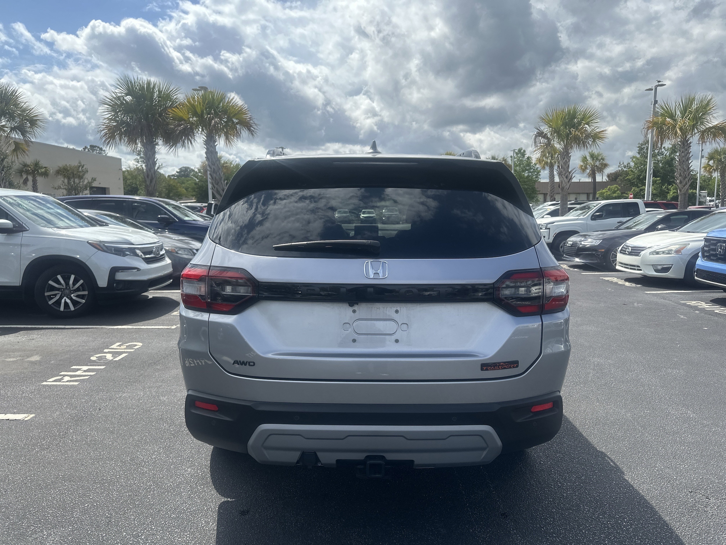 2025 Honda Pilot TrailSport photo 5