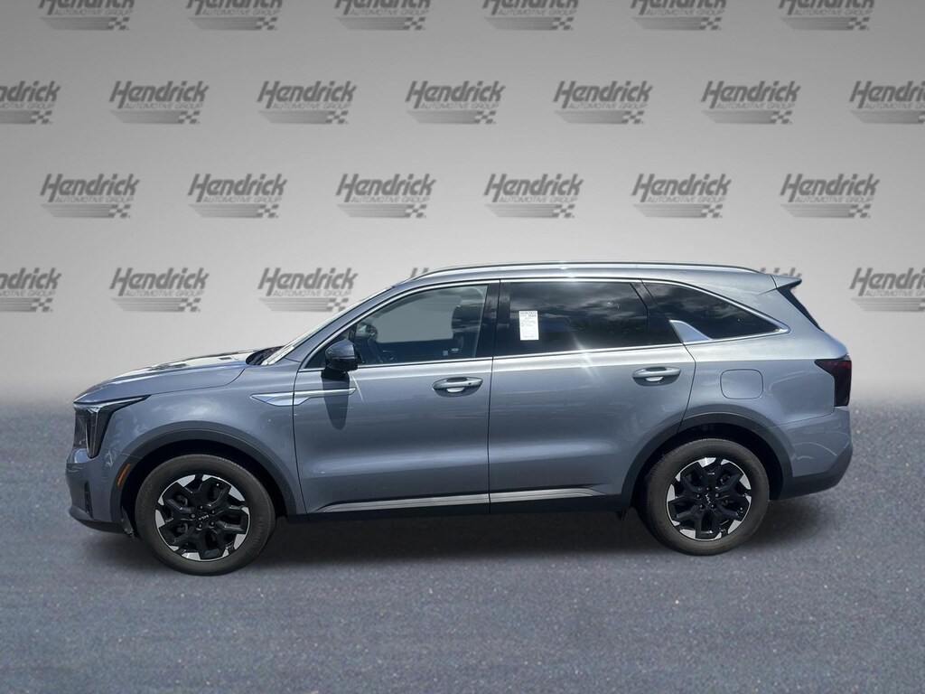 Used 2025 Kia Sorento S SUV