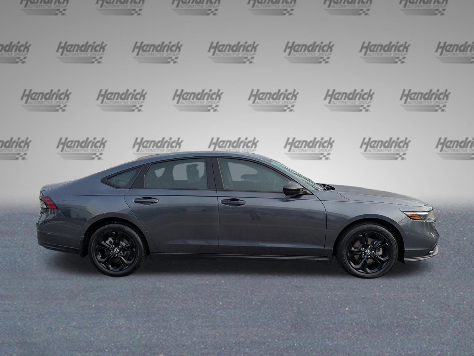 2025 Honda Accord SE photo 2